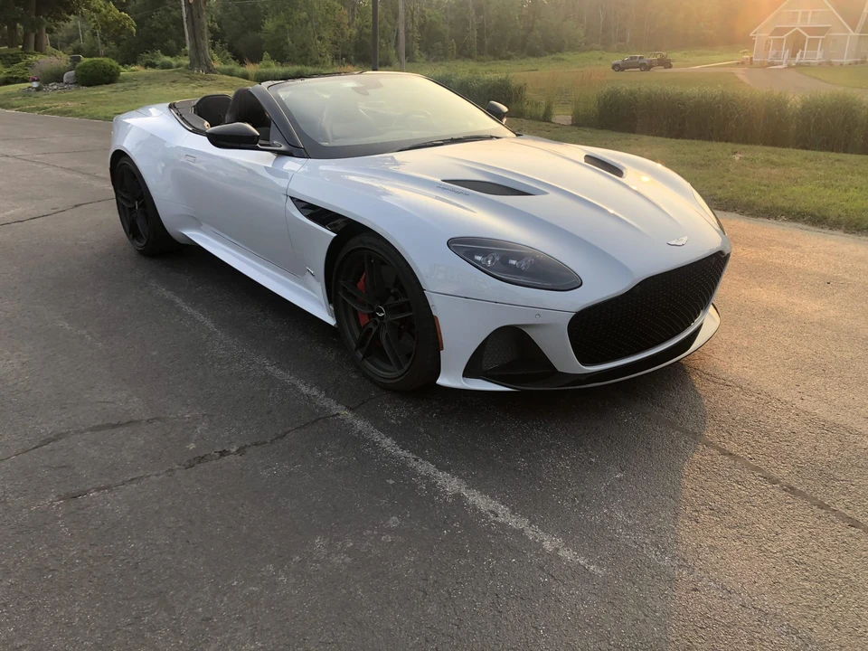 2020 Aston Martin DBS Superleggera - Image 5 of 31