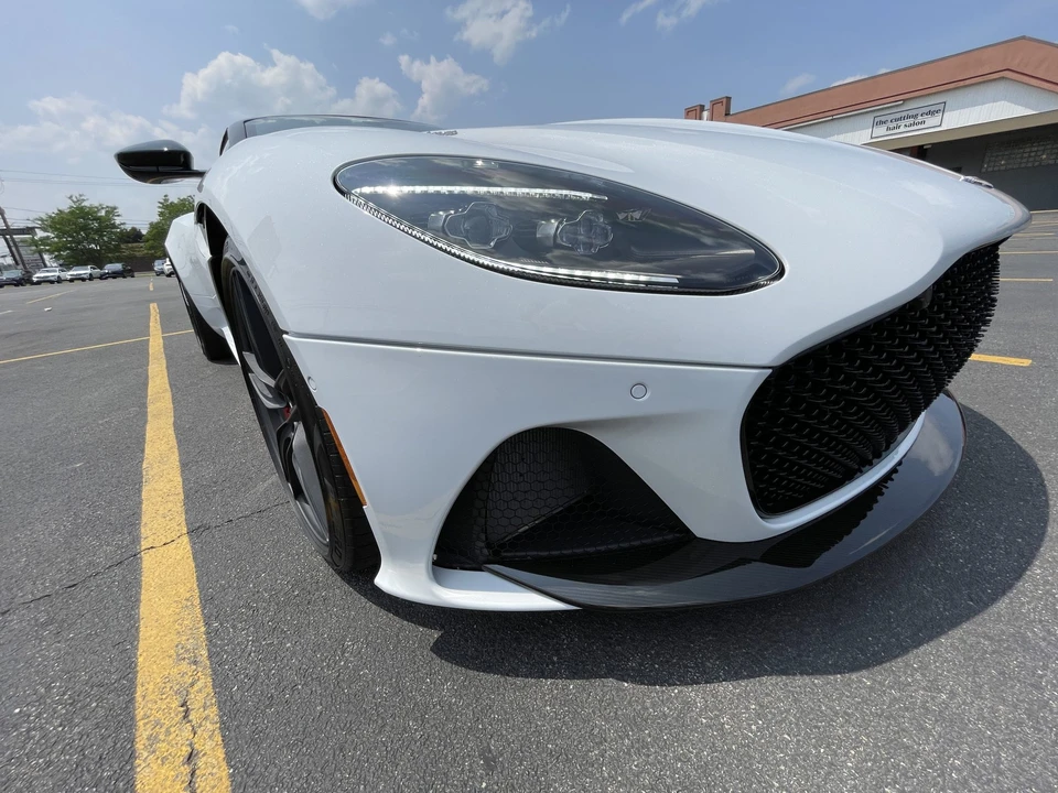 2020 Aston Martin DBS Superleggera - Image 21 of 31
