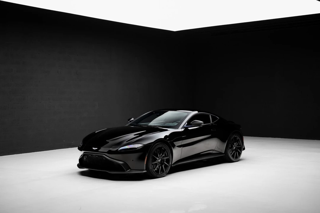 2020 Aston Martin V8 Vantage (2019+) - Image 4 of 31