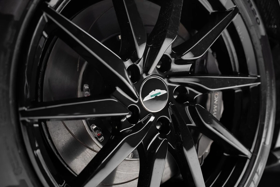 2020 Aston Martin V8 Vantage (2019+) - Image 22 of 31