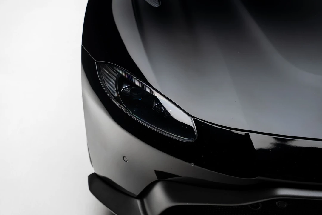 2020 Aston Martin V8 Vantage (2019+) - Image 12 of 31