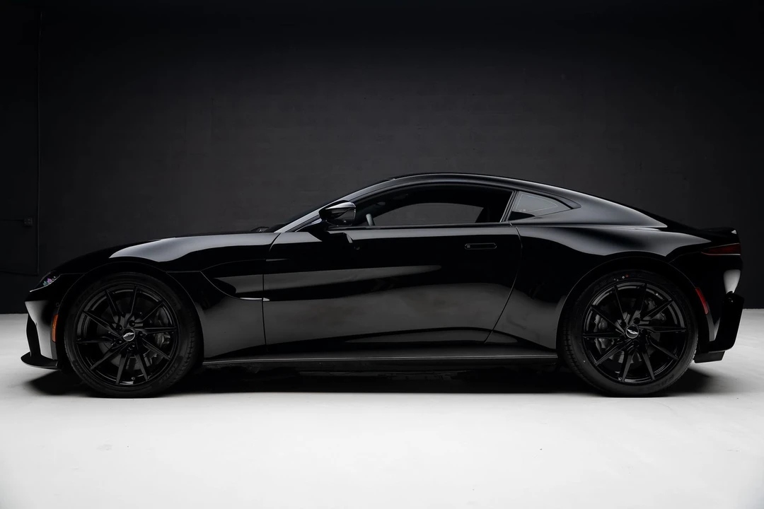 2020 Aston Martin V8 Vantage (2019+) - Image 17 of 31