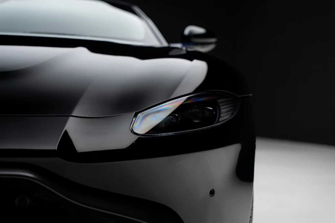 2020 Aston Martin V8 Vantage (2019+) - Image 10 of 31