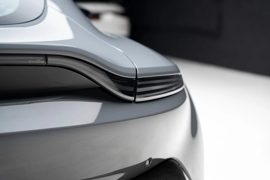 2020 Aston Martin V8 Vantage (2019+) - Image 30 of 31