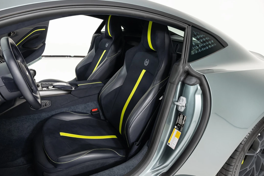 2020 Aston Martin V8 Vantage (2019+) - Image 23 of 31