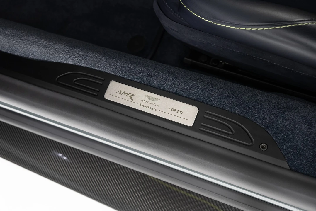 2020 Aston Martin V8 Vantage (2019+) - Image 24 of 31