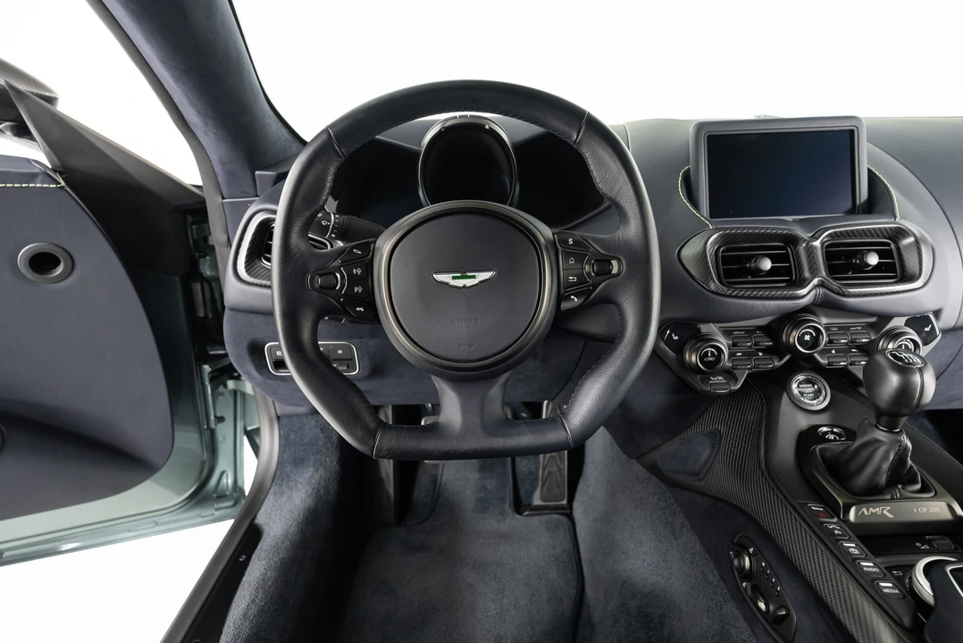 2020 Aston Martin V8 Vantage (2019+) - Image 29 of 31