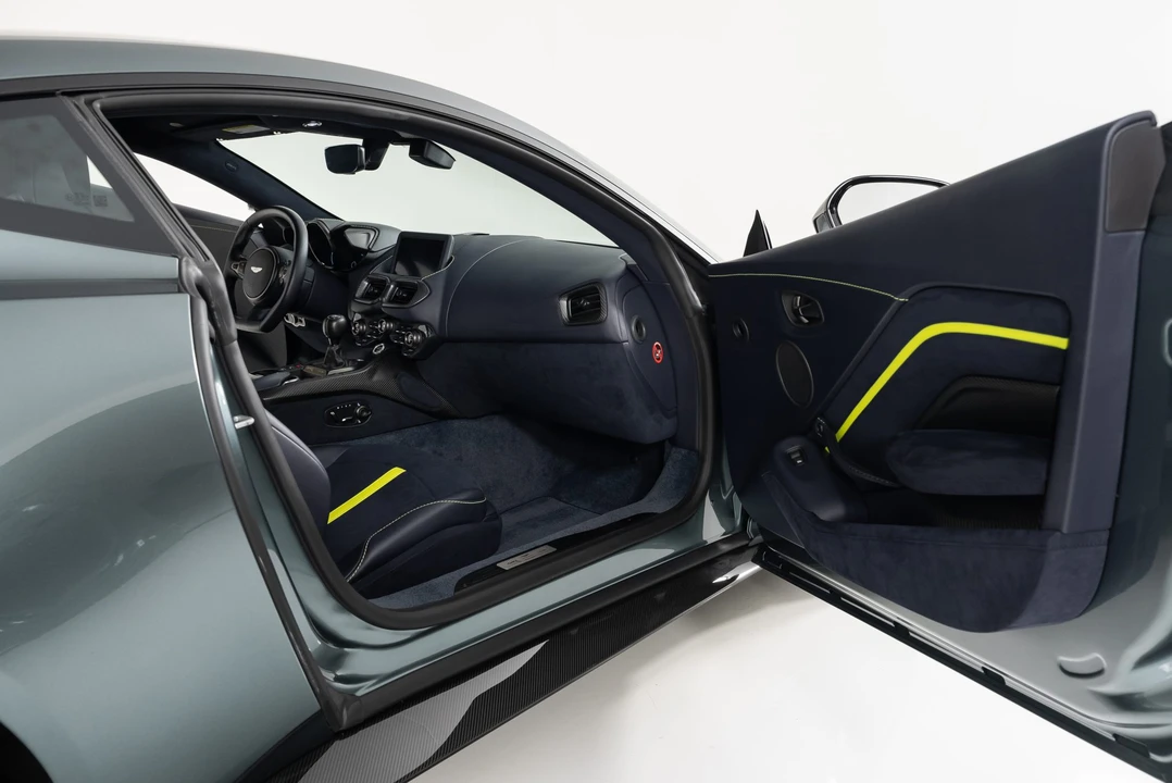 2020 Aston Martin V8 Vantage (2019+) - Image 25 of 31