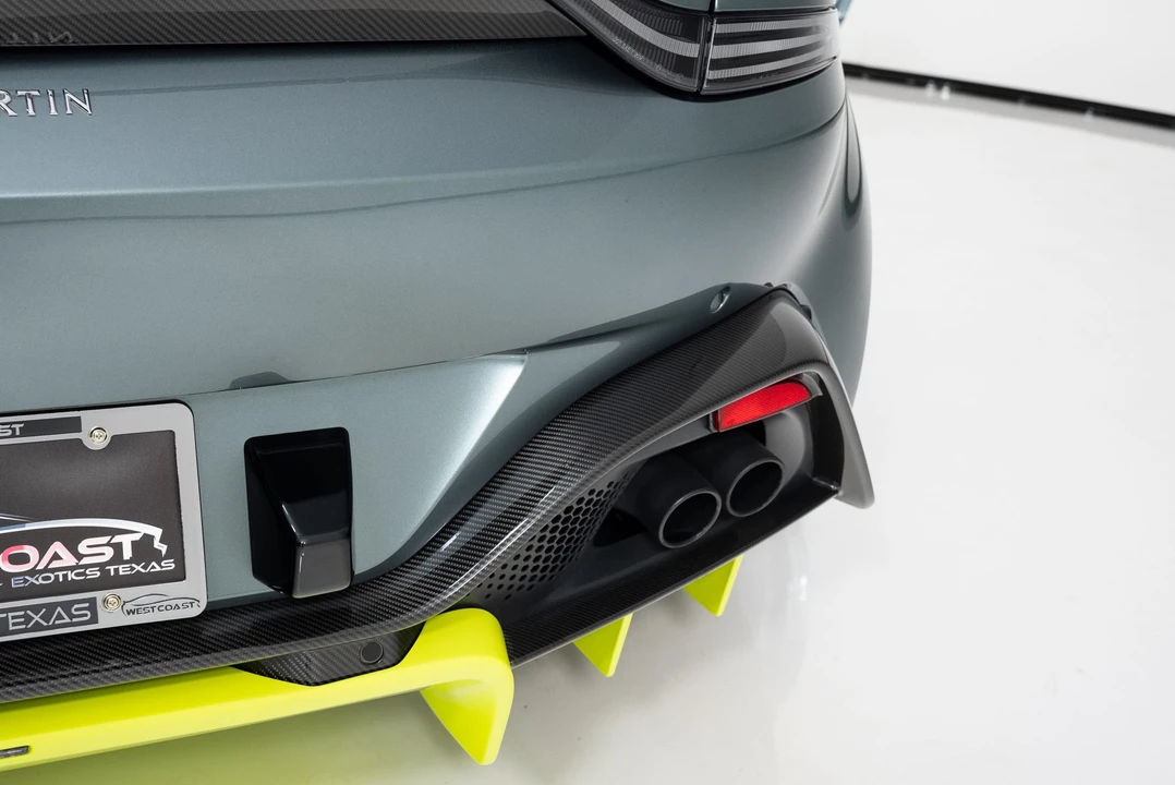 2020 Aston Martin V8 Vantage (2019+) - Image 13 of 31
