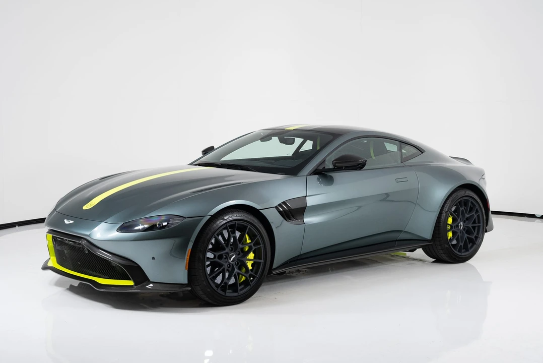 2020 Aston Martin V8 Vantage (2019+) - Image 2 of 31