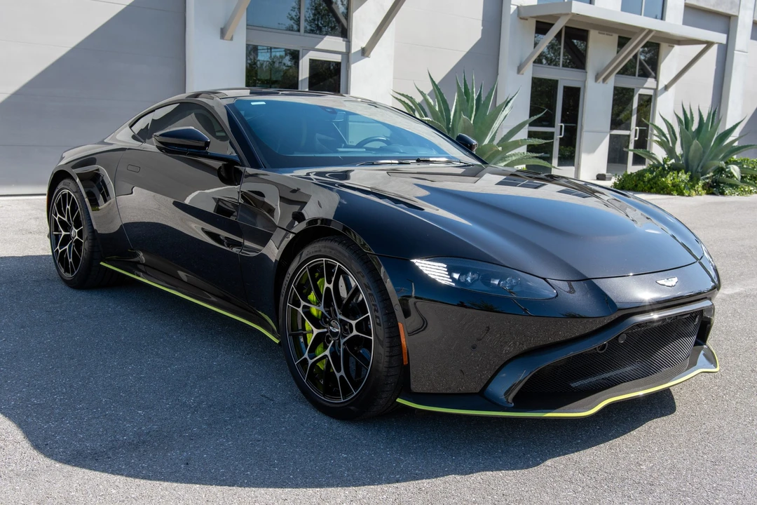 2020 Aston Martin V8 Vantage (2019+) - Image 8 of 31
