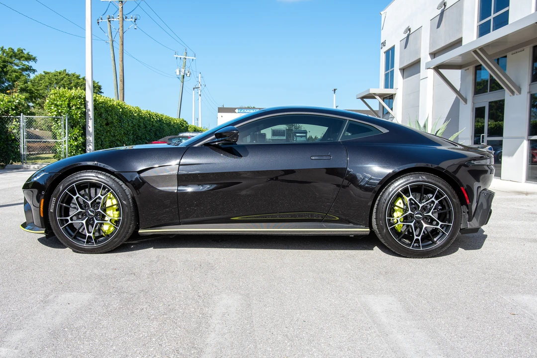 2020 Aston Martin V8 Vantage (2019+) - Image 3 of 31