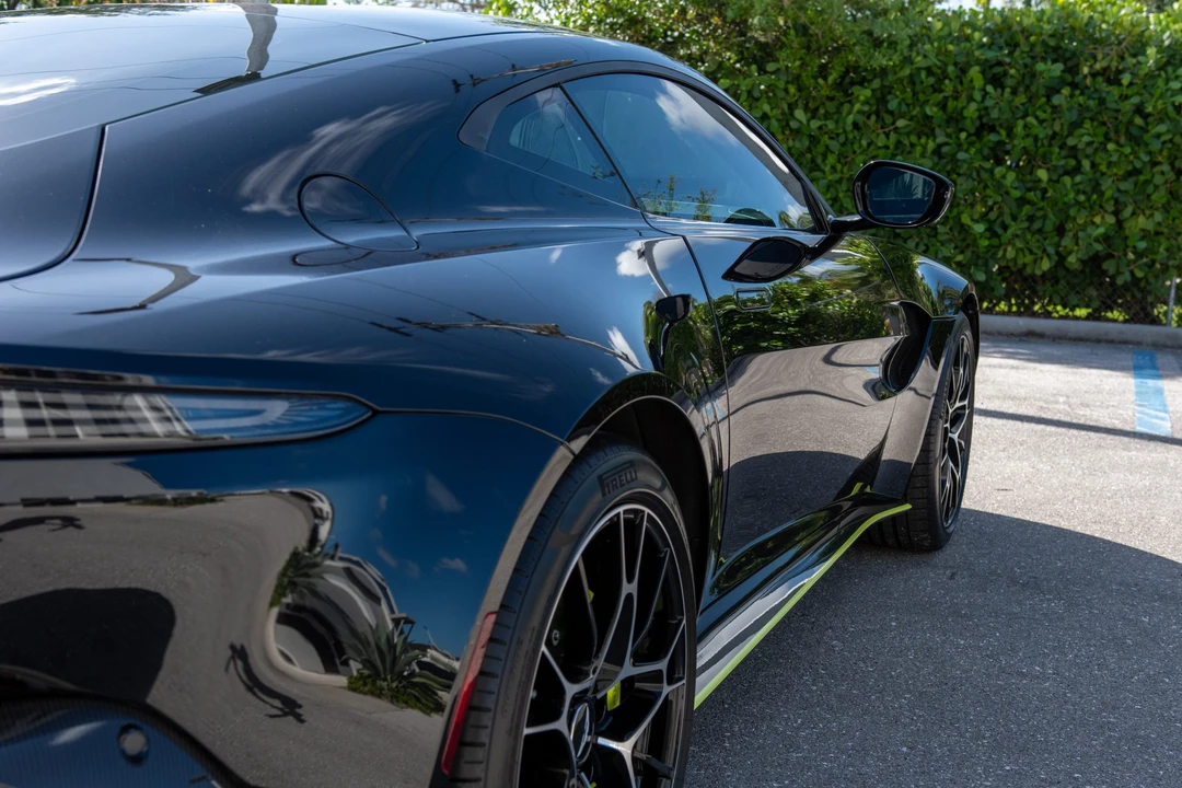 2020 Aston Martin V8 Vantage (2019+) - Image 17 of 31