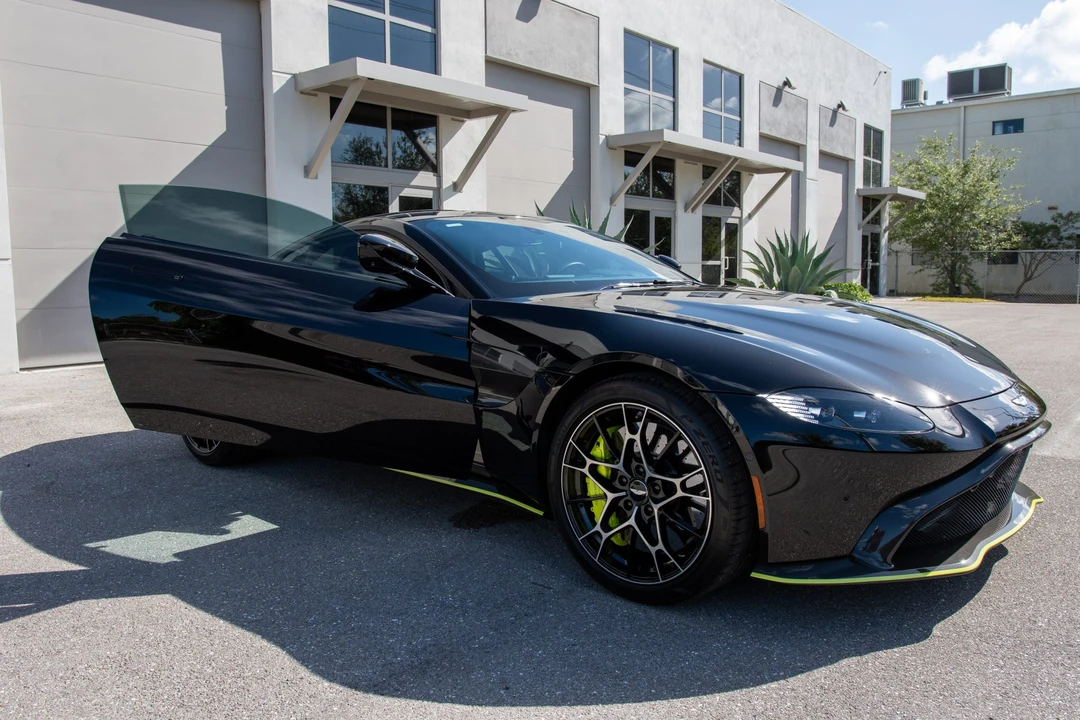 2020 Aston Martin V8 Vantage (2019+) - Image 12 of 31