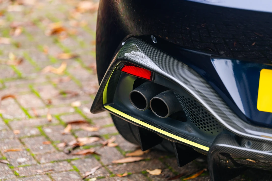 2020 Aston Martin V8 Vantage (2019+) - Image 24 of 31