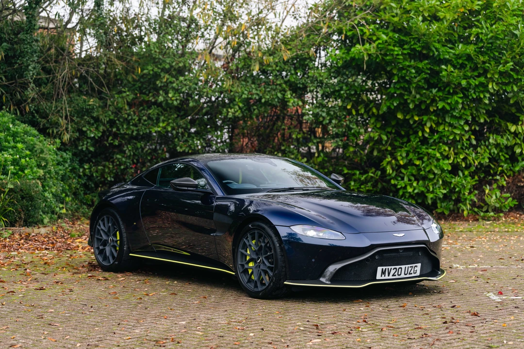 2020 Aston Martin V8 Vantage (2019+) - Image 12 of 31