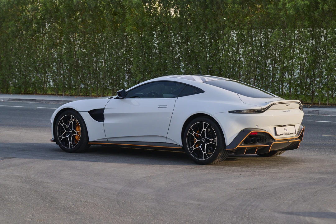 2020 Aston Martin V8 Vantage (2019+) - Image 16 of 31