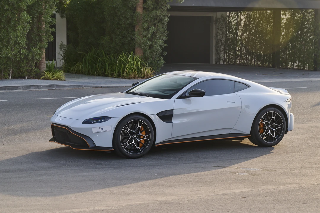 2020 Aston Martin V8 Vantage (2019+) - Image 12 of 31
