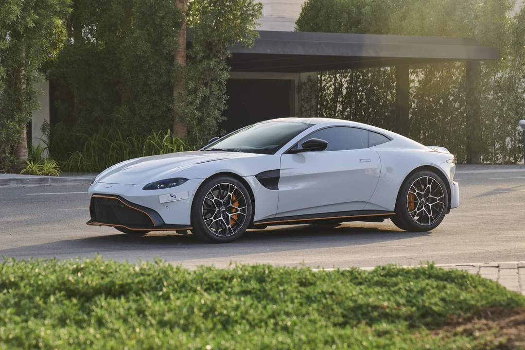 2020 Aston Martin V8 Vantage (2019+) - Image 18 of 31