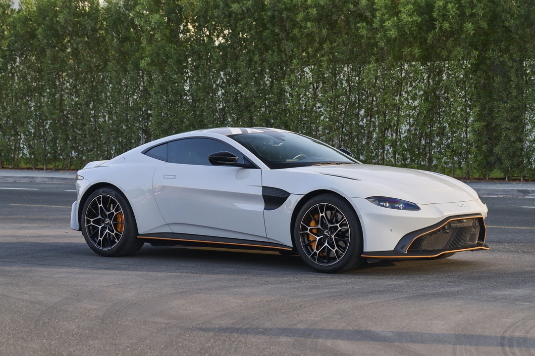 2020 Aston Martin V8 Vantage (2019+) - Image 19 of 31