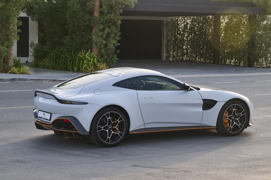 2020 Aston Martin V8 Vantage (2019+) - Image 20 of 31