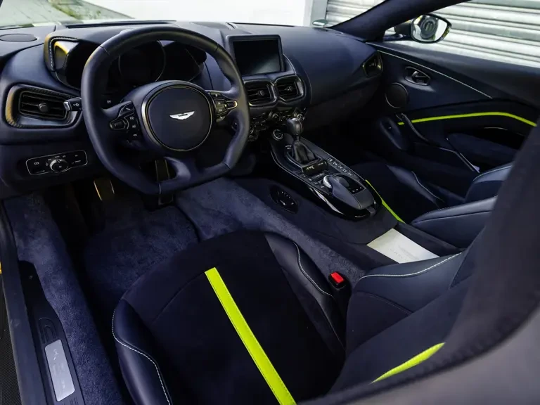 2020 Aston Martin V8 Vantage (2019+) - Image 5 of 31