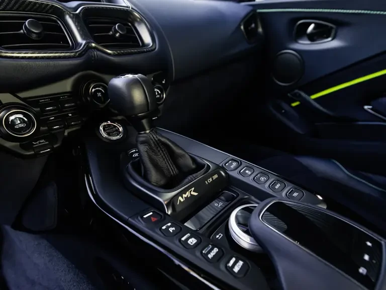 2020 Aston Martin V8 Vantage (2019+) - Image 12 of 31