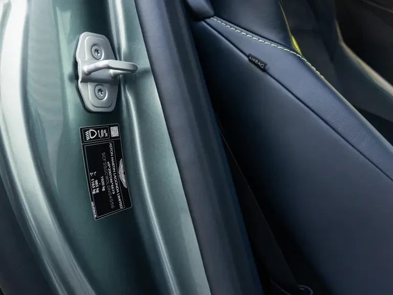 2020 Aston Martin V8 Vantage (2019+) - Image 26 of 31