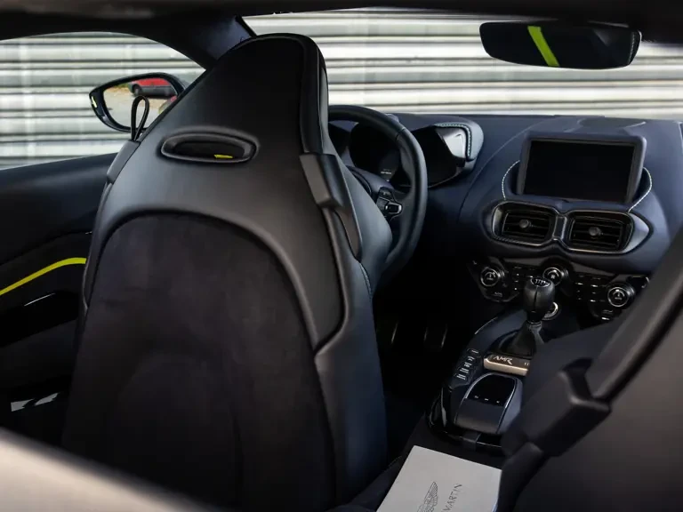 2020 Aston Martin V8 Vantage (2019+) - Image 23 of 31