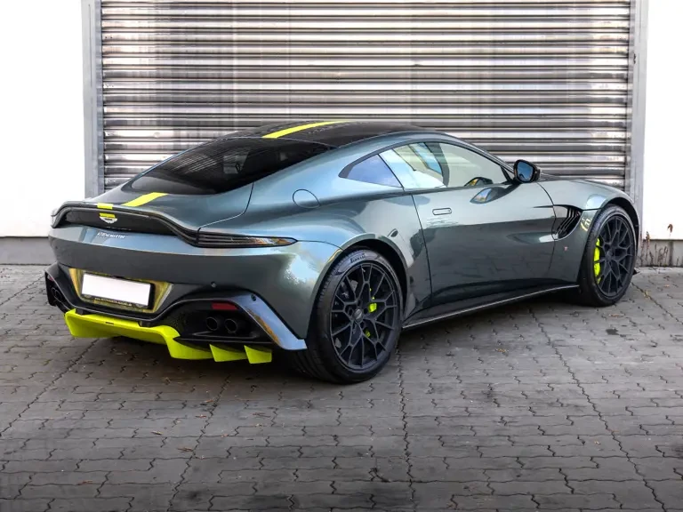 2020 Aston Martin V8 Vantage (2019+) - Image 3 of 31