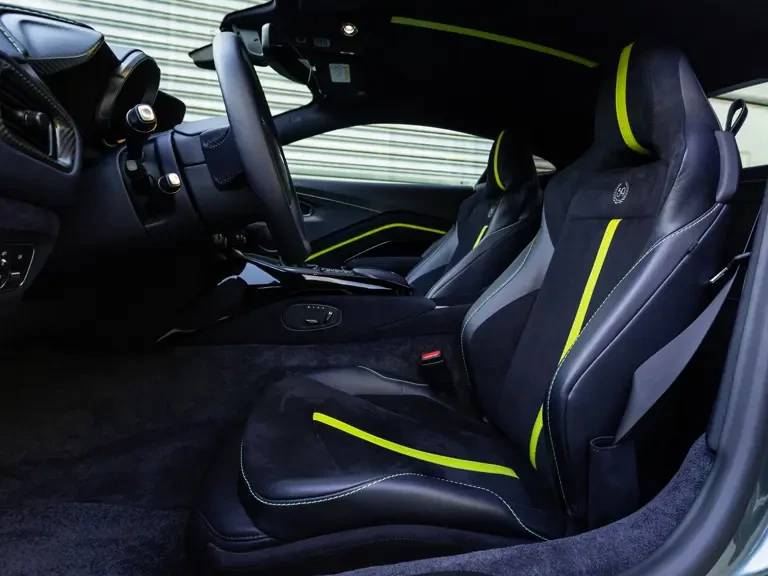 2020 Aston Martin V8 Vantage (2019+) - Image 10 of 31