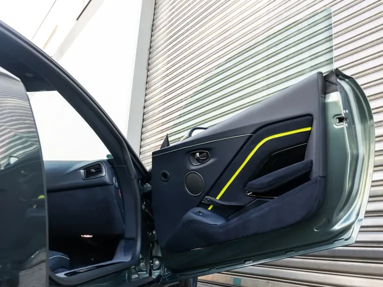 2020 Aston Martin V8 Vantage (2019+) - Image 24 of 31