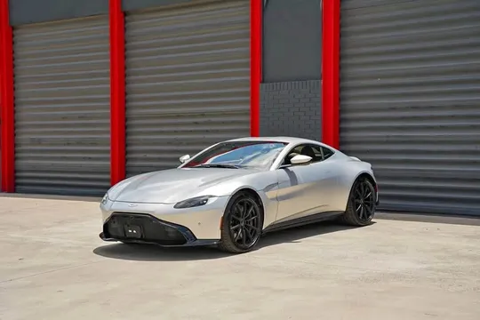 2020 Aston Martin Vantage Base