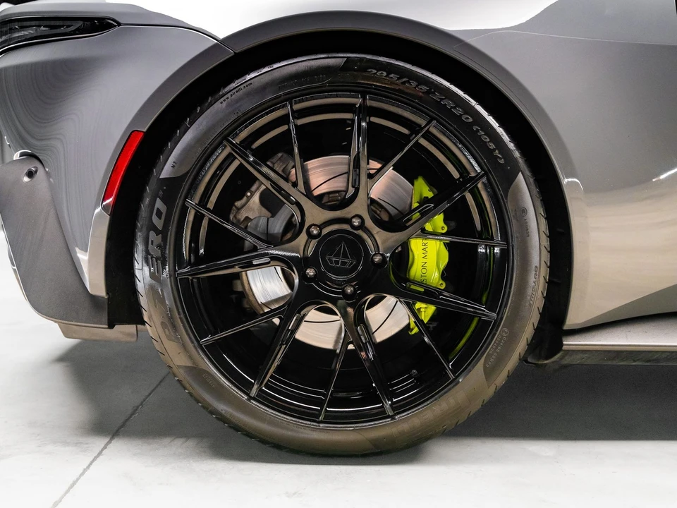 2020 Aston Martin V8 Vantage (2019+) - Image 30 of 31