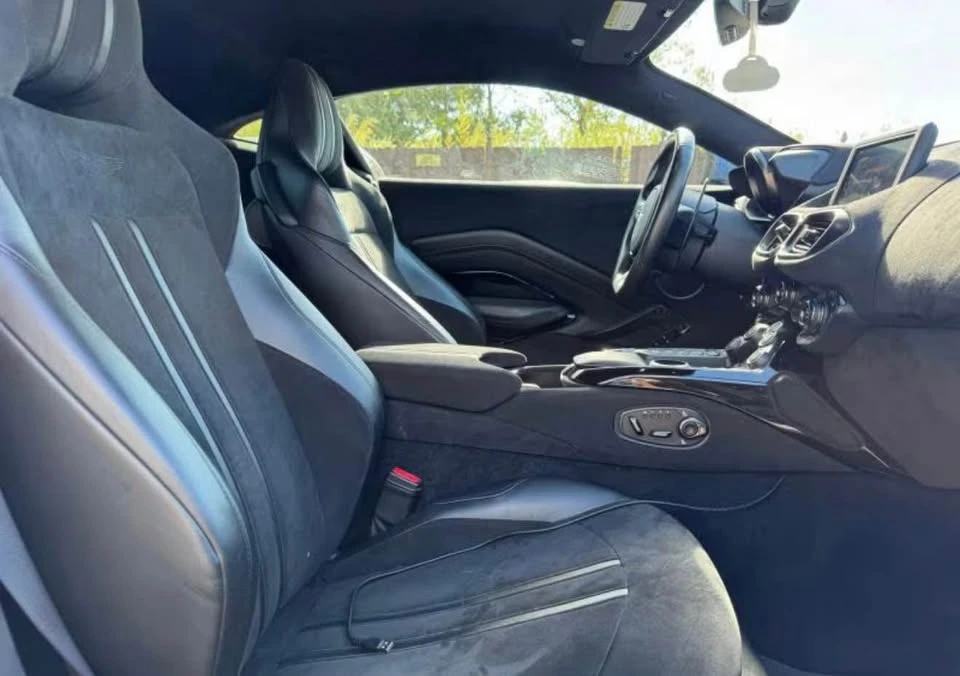 2020 Aston Martin V8 Vantage (2019+) - Image 9 of 10