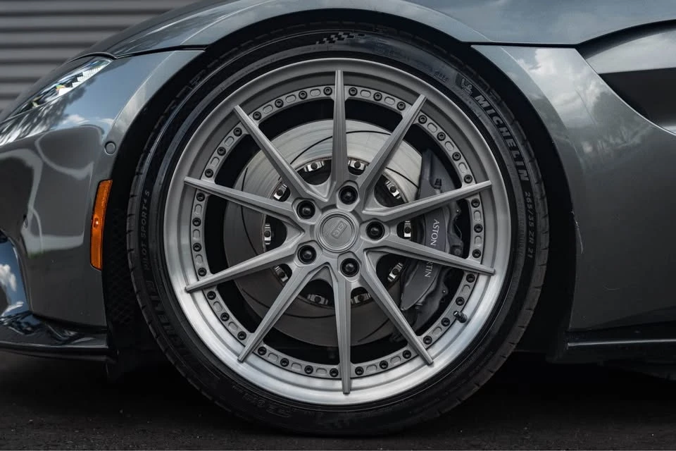 2020 Aston Martin V8 Vantage (2019+) - Image 9 of 20