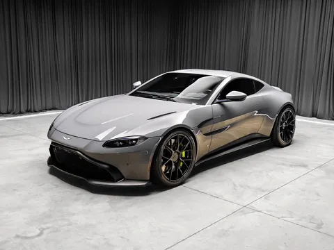 2020 Aston Martin Vantage Coupe 2D