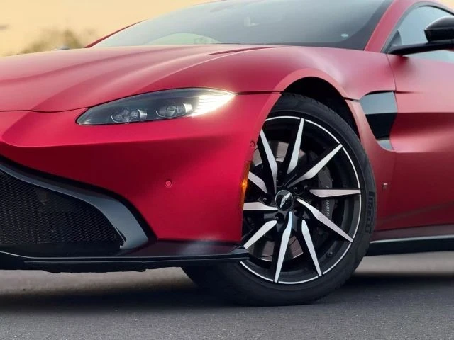 2020 Aston Martin V8 Vantage (2019+) - Image 2 of 21