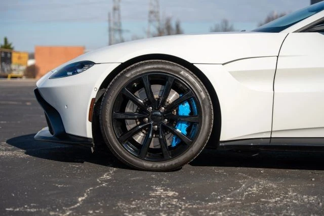 2020 Aston Martin V8 Vantage (2019+) - Image 5 of 18