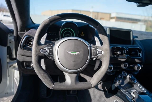 2020 Aston Martin V8 Vantage (2019+) - Image 15 of 18