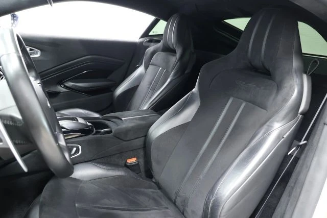 2020 Aston Martin V8 Vantage (2019+) - Image 15 of 31