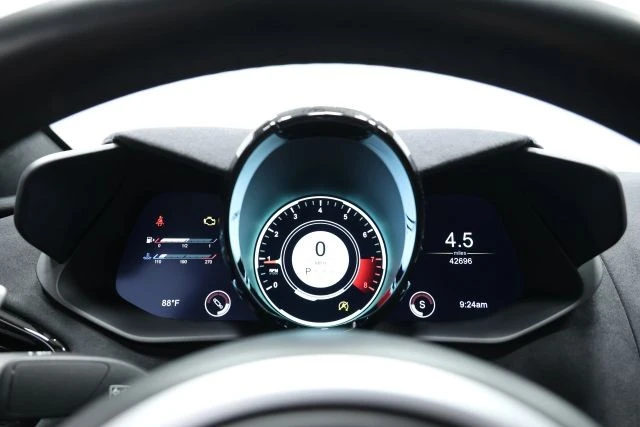 2020 Aston Martin V8 Vantage (2019+) - Image 30 of 31
