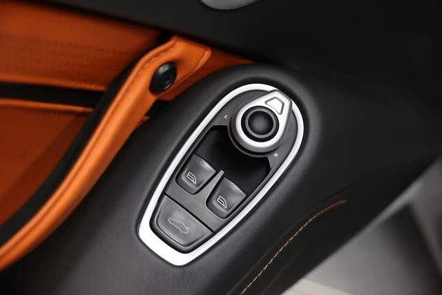 2020 Aston Martin V8 Vantage (2019+) - Image 12 of 12