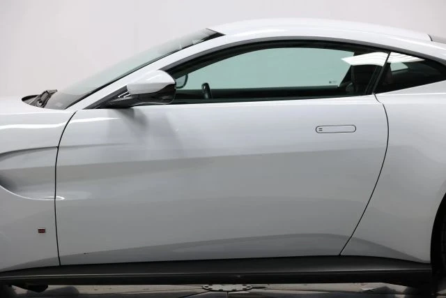 2020 Aston Martin V8 Vantage (2019+) - Image 8 of 12