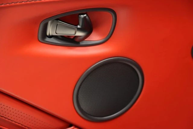 2020 Aston Martin V8 Vantage (2019+) - Image 10 of 12