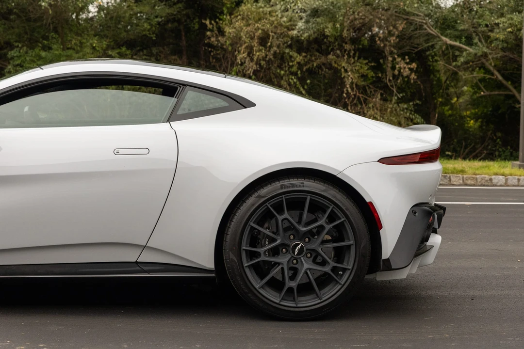 2020 Aston Martin V8 Vantage (2019+) - Image 21 of 31