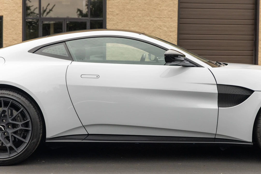 2020 Aston Martin V8 Vantage (2019+) - Image 23 of 31