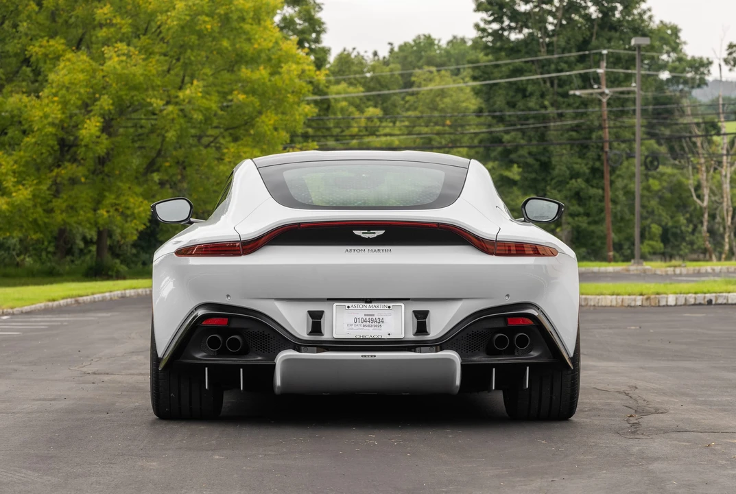 2020 Aston Martin V8 Vantage (2019+) - Image 6 of 31