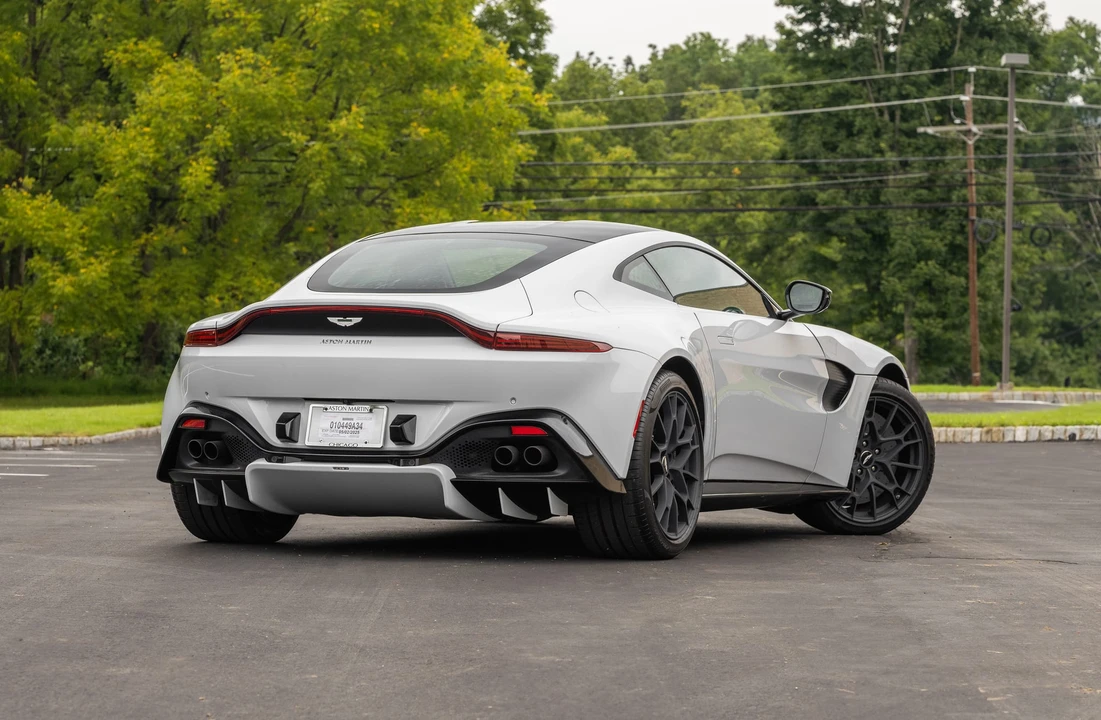 2020 Aston Martin V8 Vantage (2019+) - Image 7 of 31