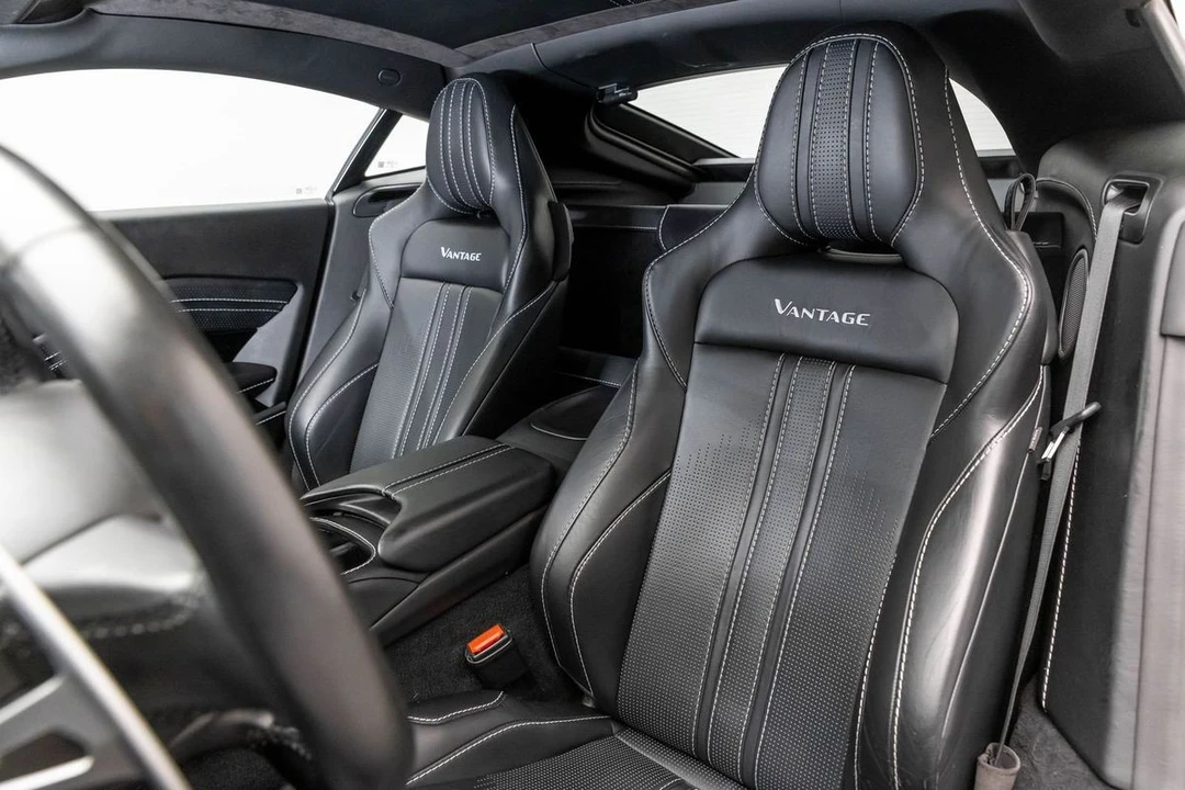 2020 Aston Martin V8 Vantage (2019+) - Image 15 of 31
